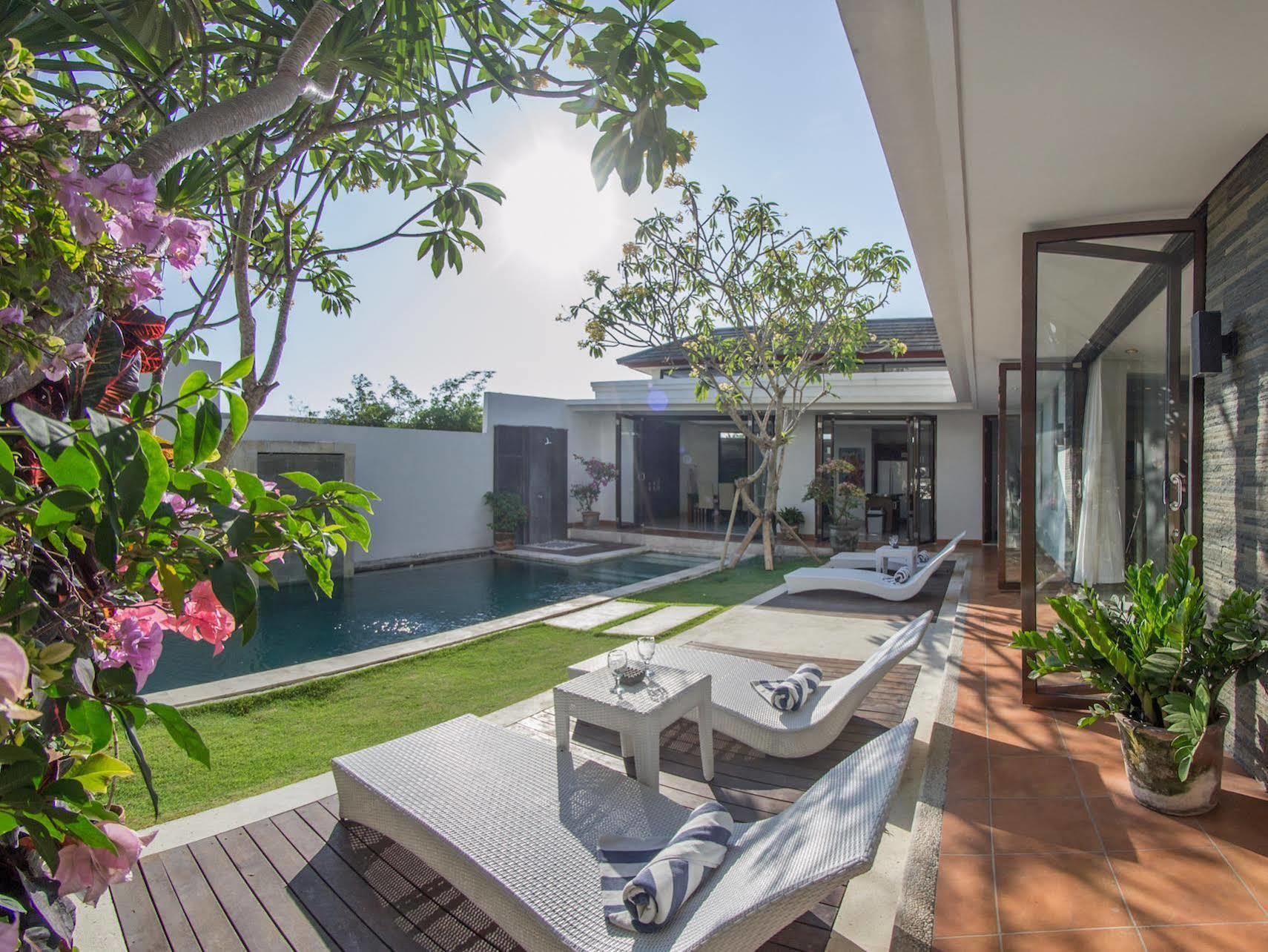 Villa Uma Girasole Canggu Zewnętrze zdjęcie